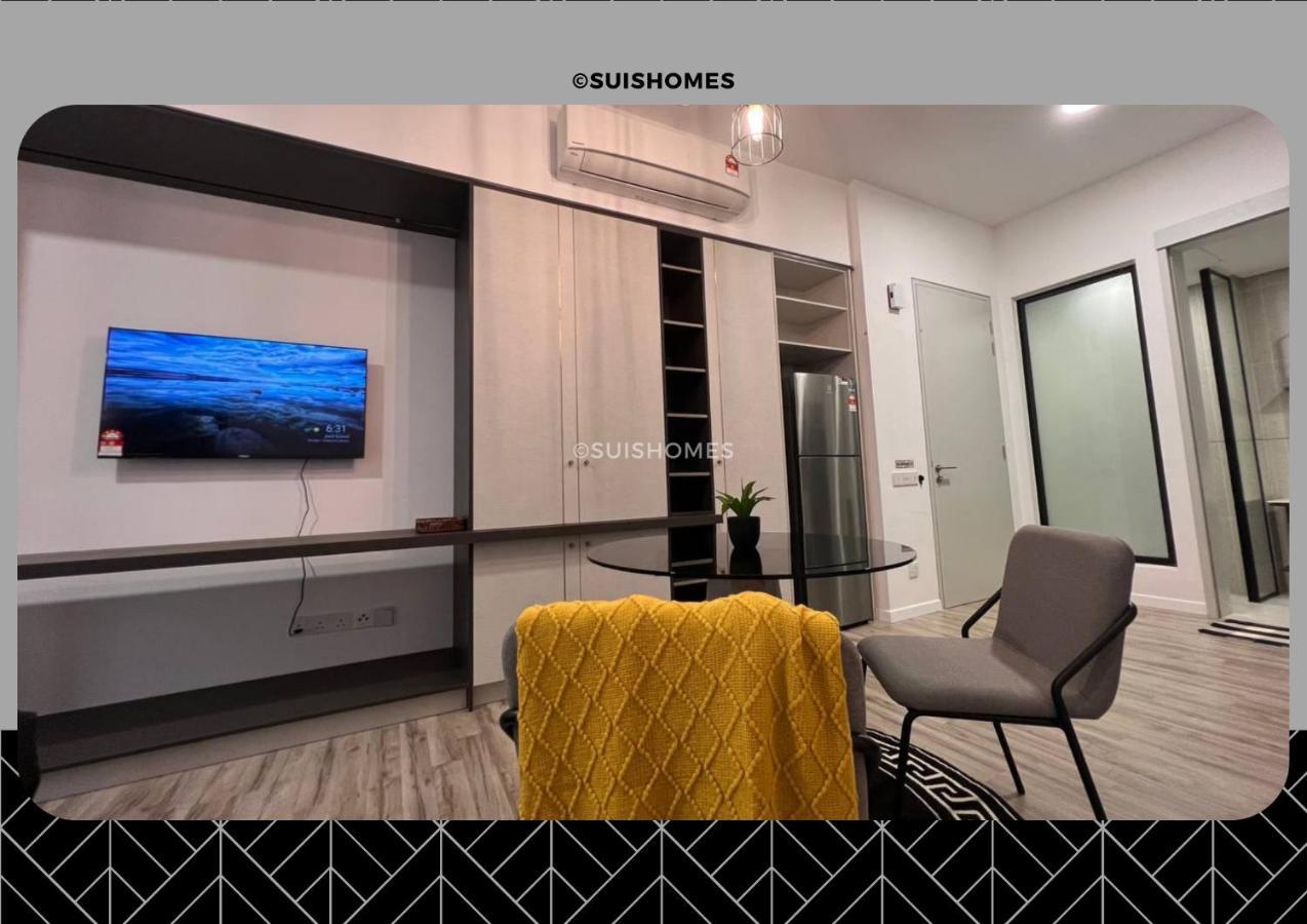 Millerz Square - Sky Pool & Gym - Free Parking, Wifi - - L *